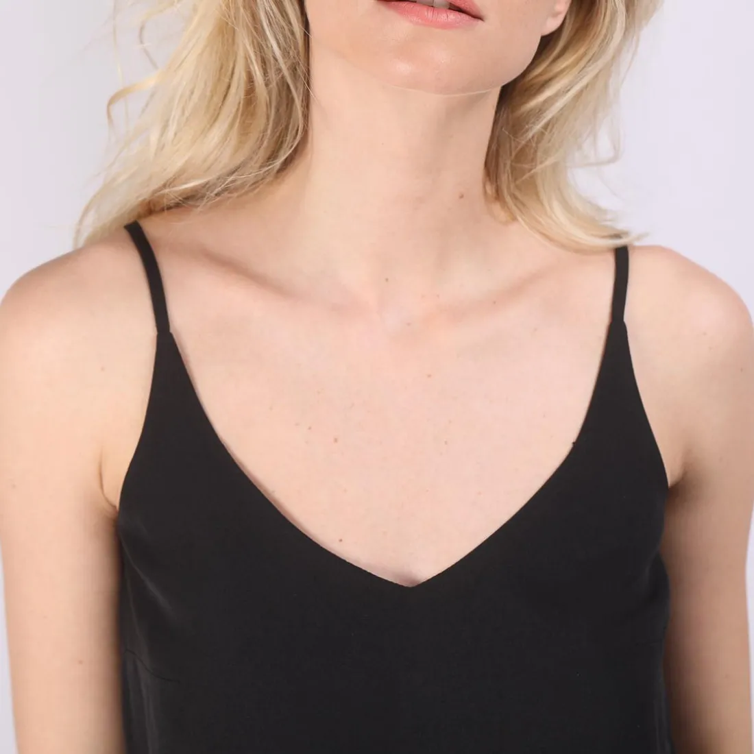 Blouse à bretelles asymétrique et fendue femme - Noir