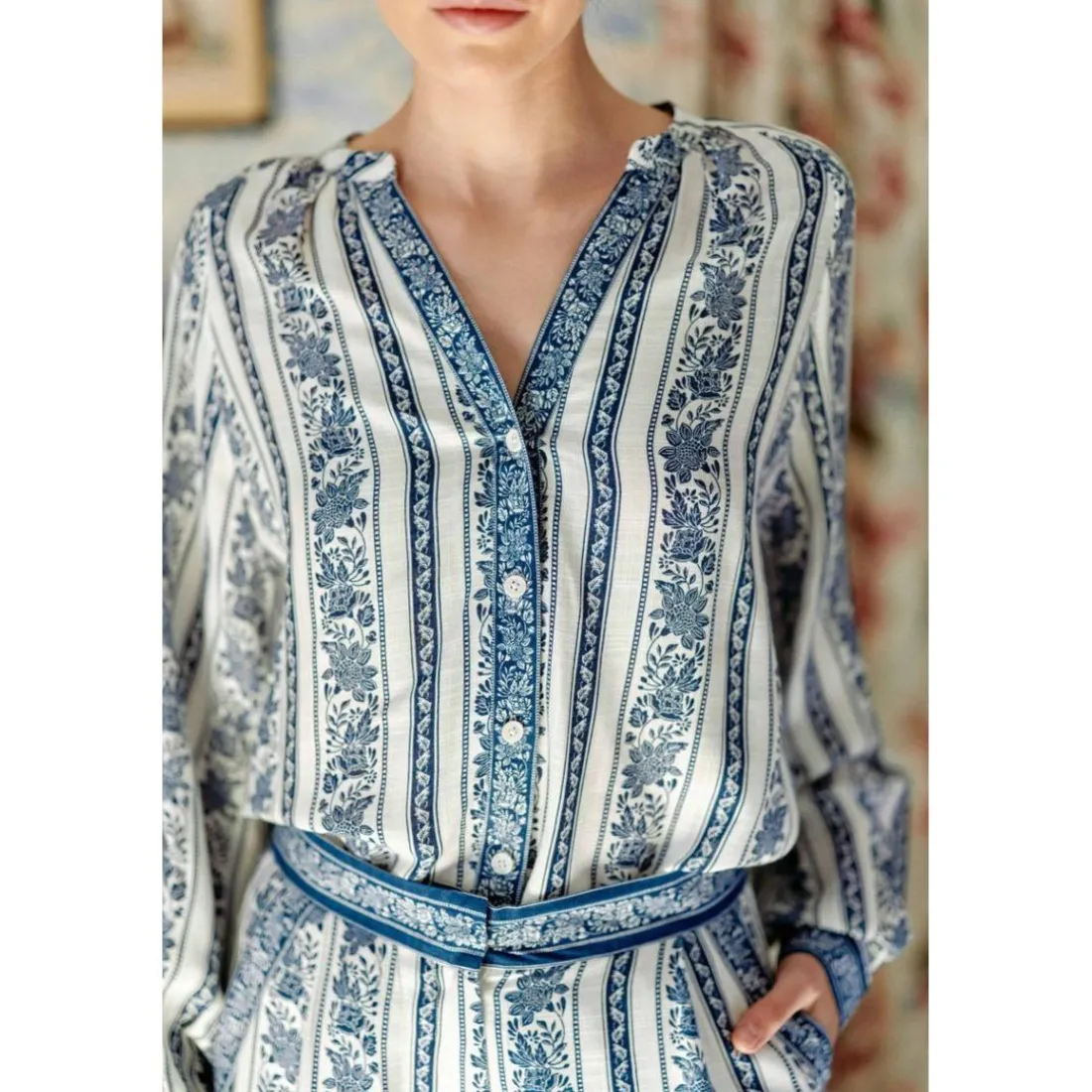 Blouse BEATA frisé bleu en viscose