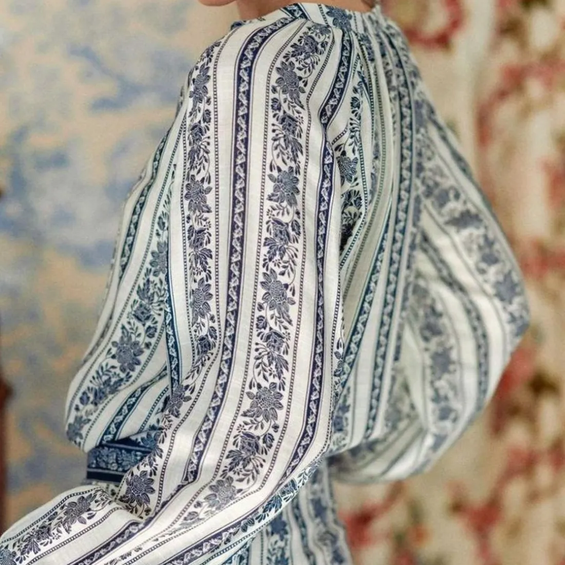 Blouse BEATA frisé bleu en viscose