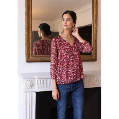 Blouse col V imprimée léopard Célia Rouge