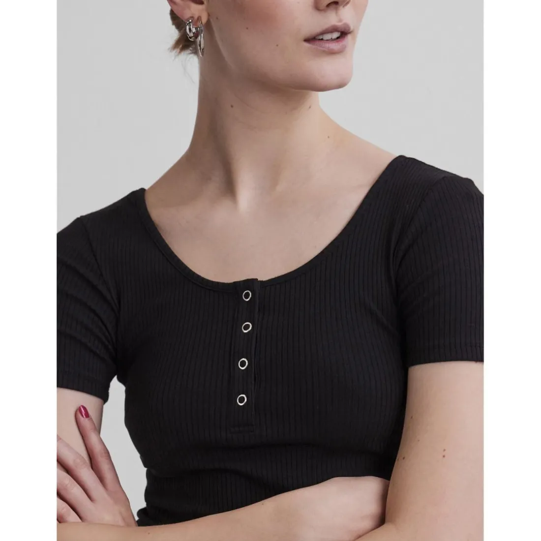 Blouse manches courtes col rond noir