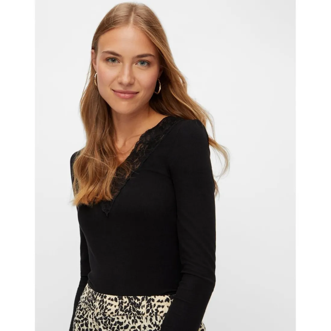 Blouse manches longues col en v noir Isa