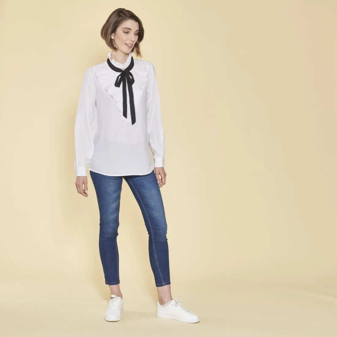 Blouse manches longues volants plissés et ruban contrasté femme - Blanc