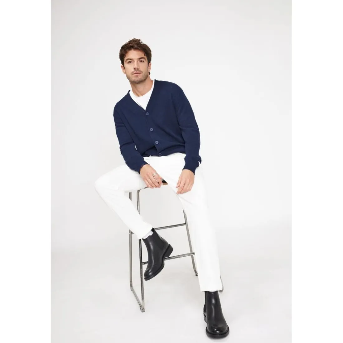 Cardigan homme col V ZAEL en cachemire bleu marine