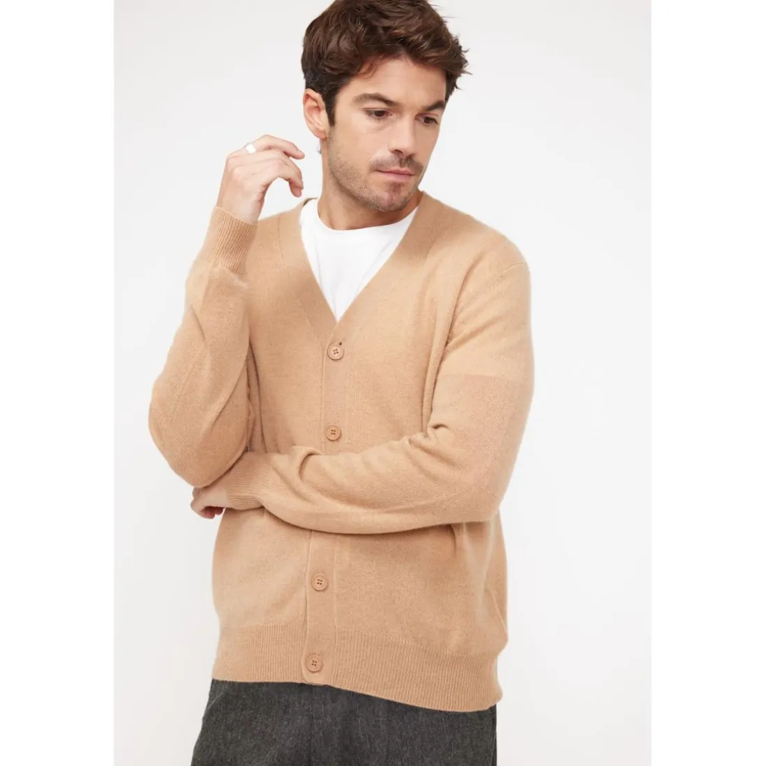 Cardigan homme col V ZAEL en cachemire beige