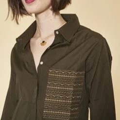 Chemise asymétrique fendue boutons latéraux manches longues femme - Kaki