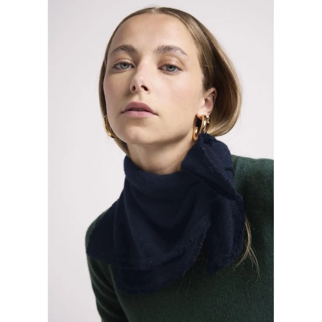 Echarpe carree franges unisexe IRMA en cachemire bleu marine