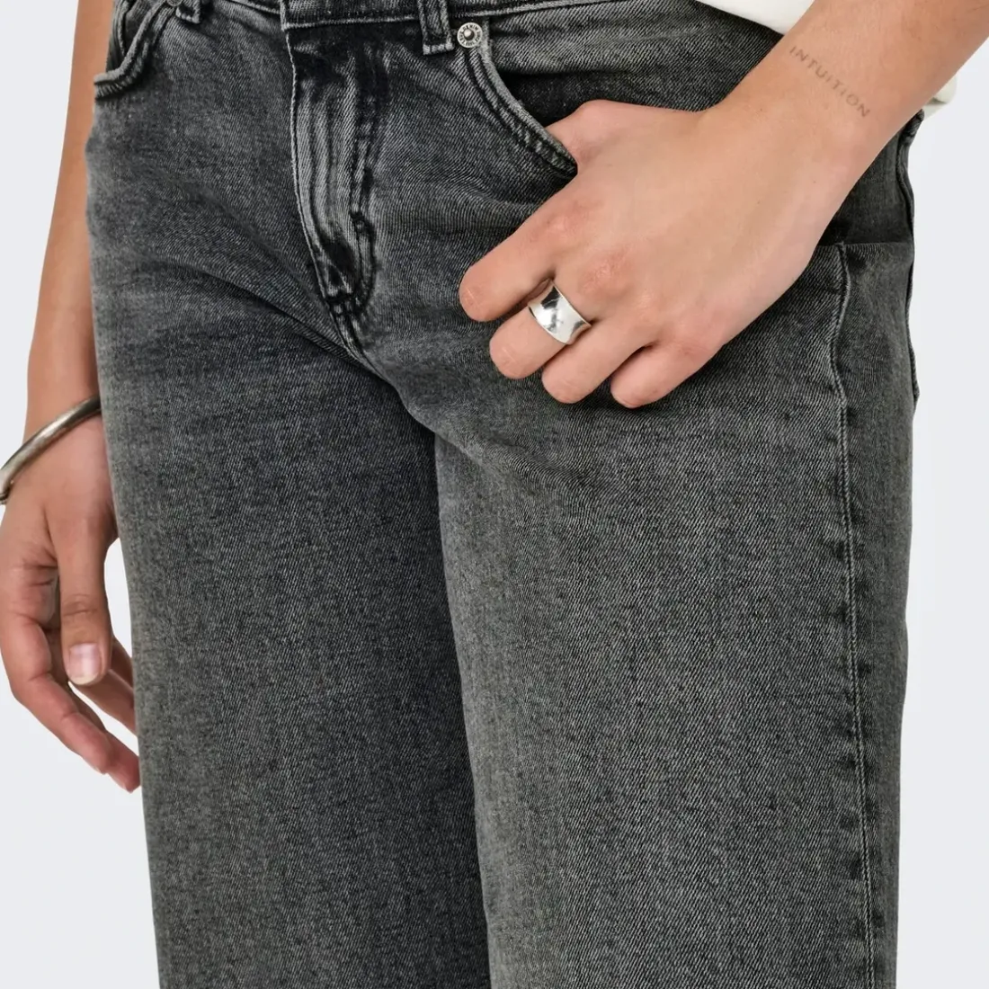 Jean à jambe large Juicy Dot890 gris en coton Sia