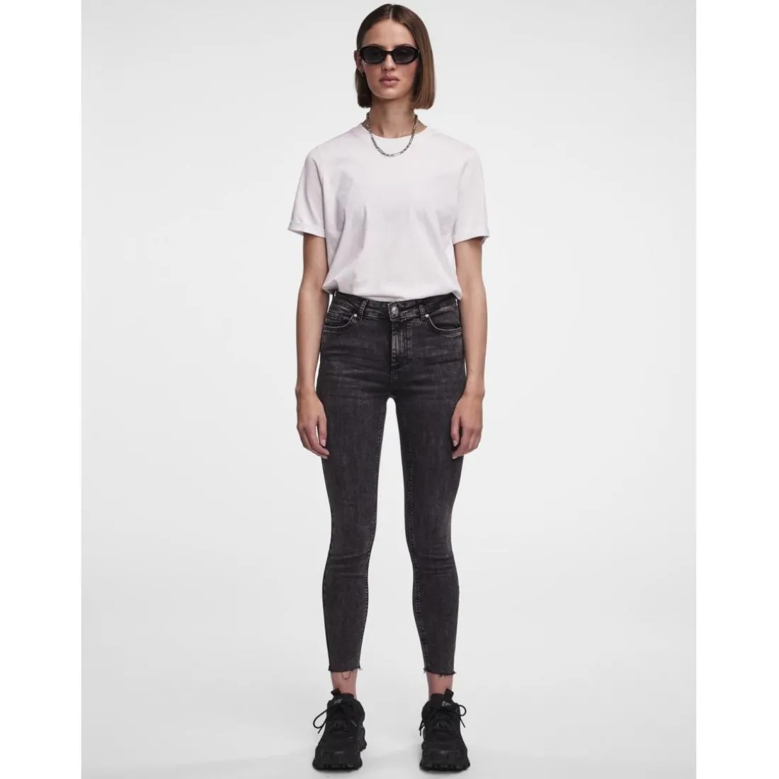 Jean skinny Delly Gris foncé en coton Eva