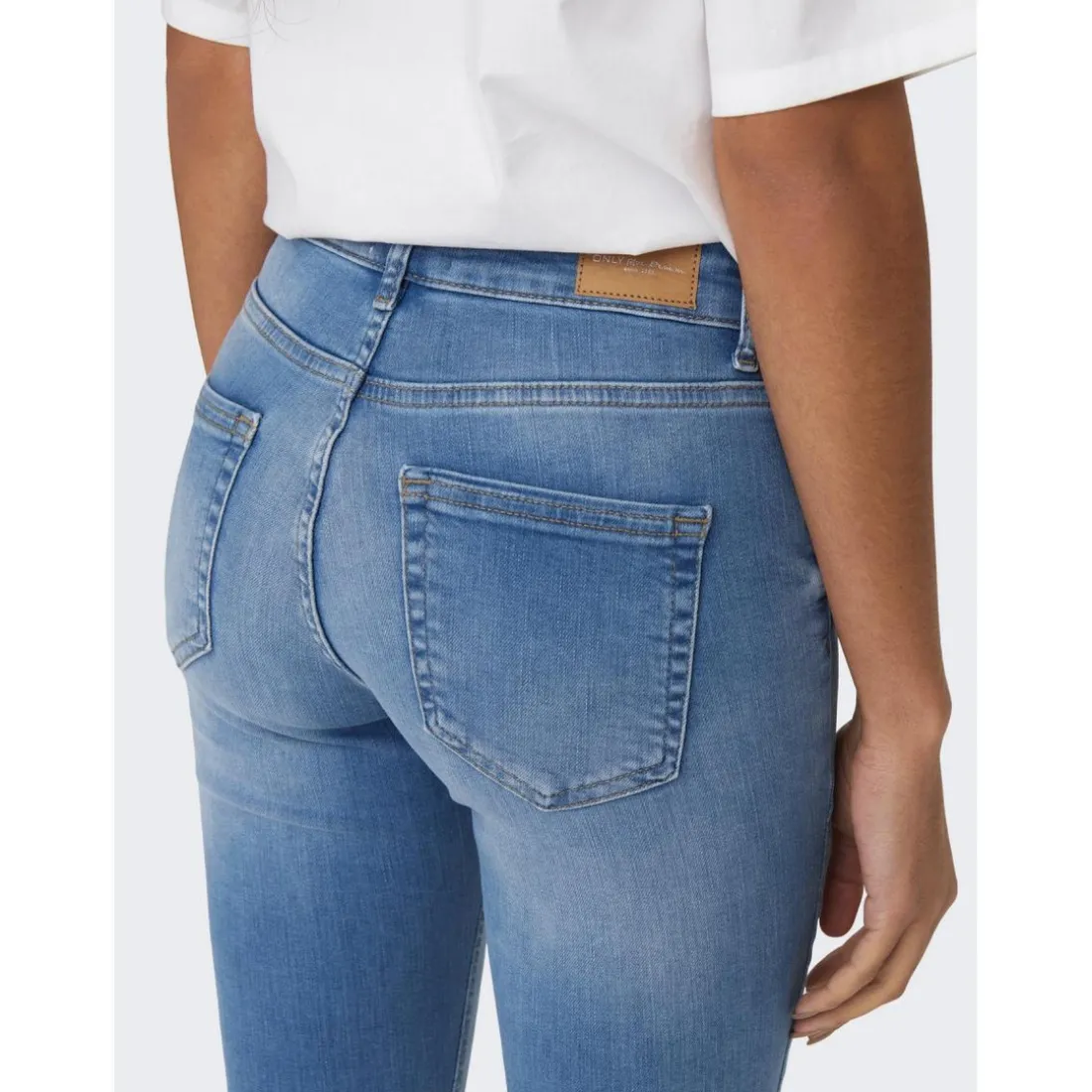 Jean skinny Longueur cheville bleu en coton Yas