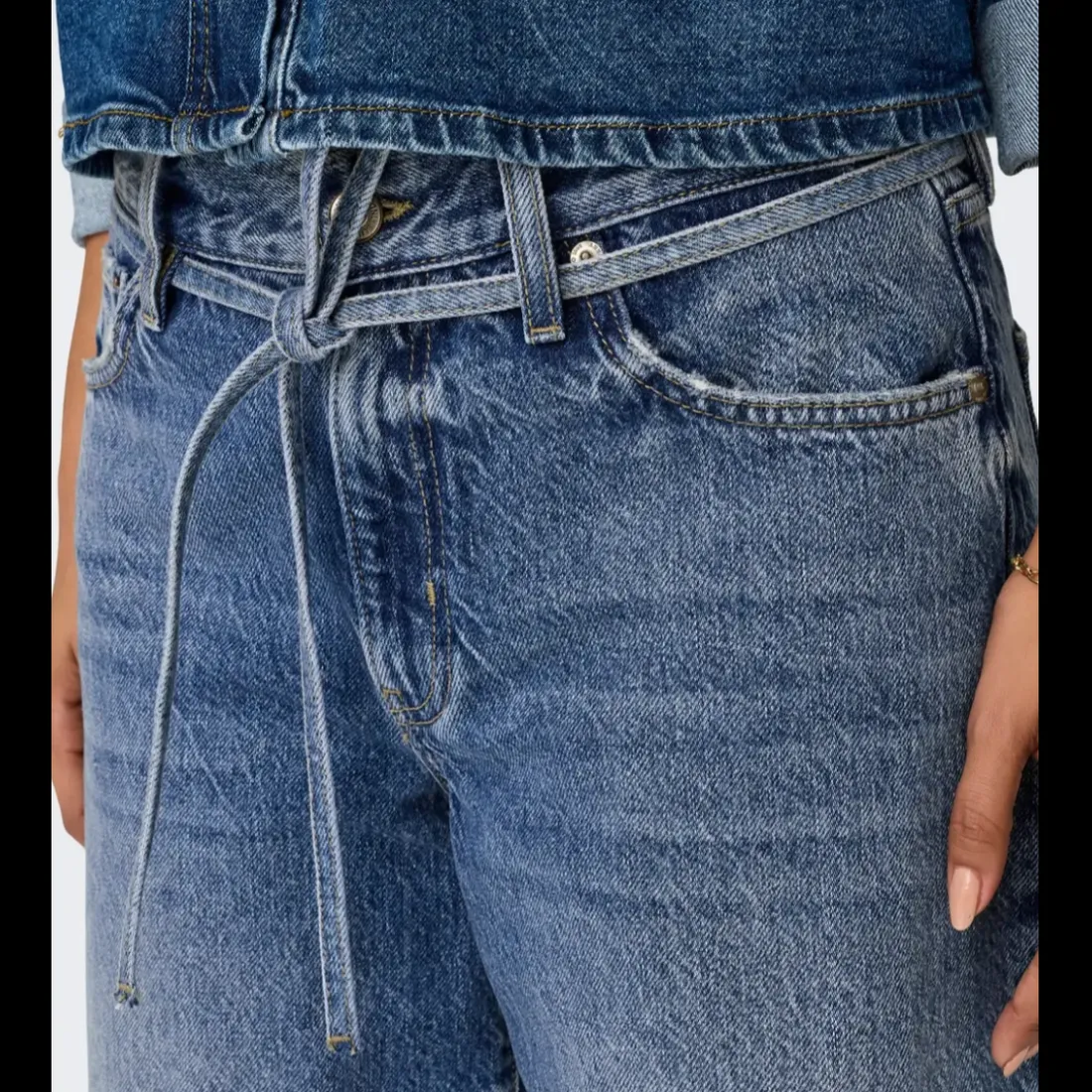 Jean Taille moyenne balloon bleu denim en coton Yas
