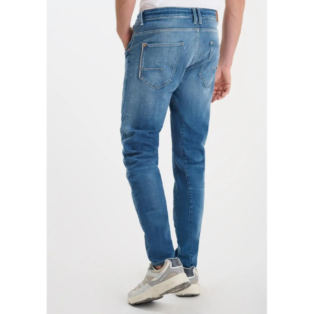 Jeans 900/03 tapered arqué Alost bleu N°1 en coton Ante