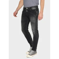 Jeans ajusté 600/17, longueur 34 noir en coton