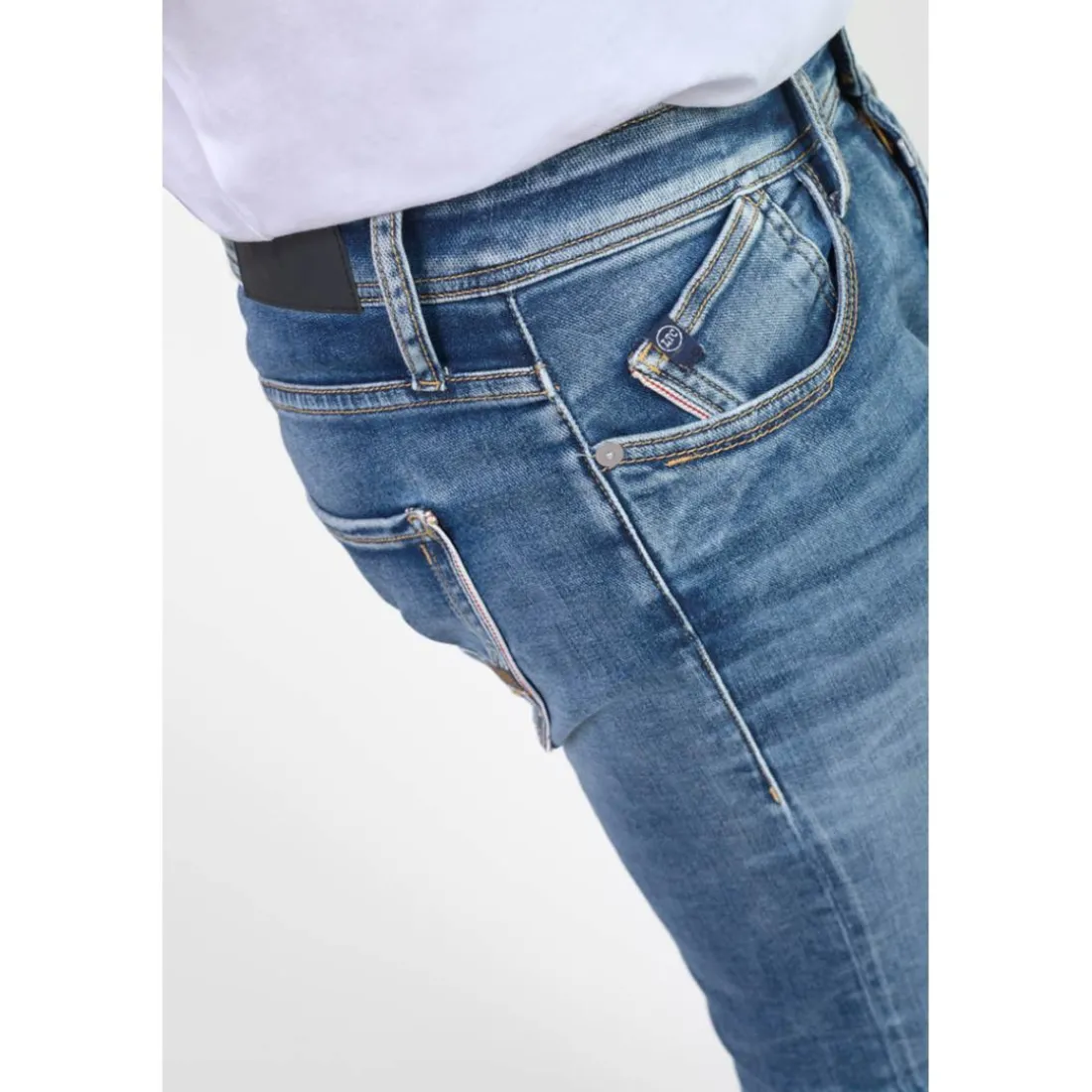Jeans ajusté BLUE JOGG 700/11, longueur 34 bleu Vale