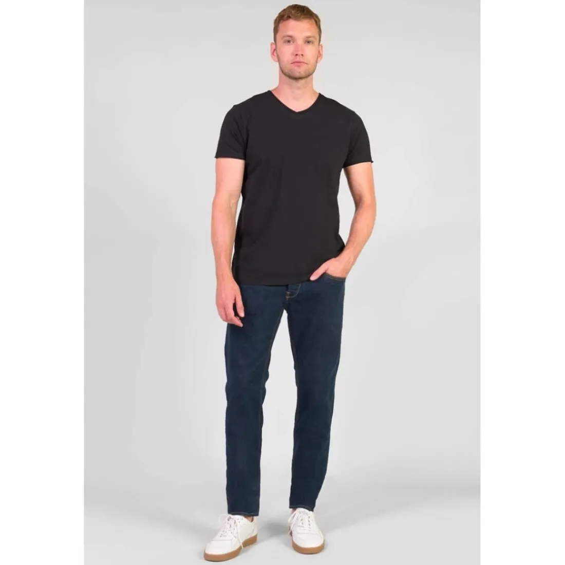 Jeans ajusté stretch 700/11, longueur 34 bleu Chad en coton