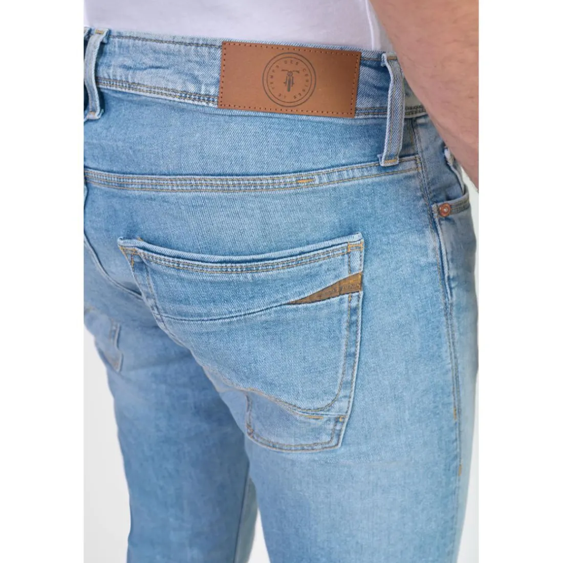Jeans ajusté stretch 700/11, longueur 34 bleu Dylan