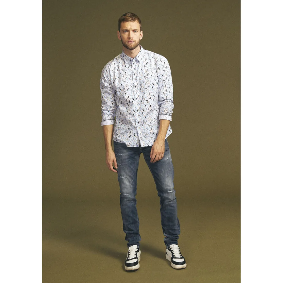 Jeans ajusté stretch 700/11, longueur 34 bleu en coton Tate
