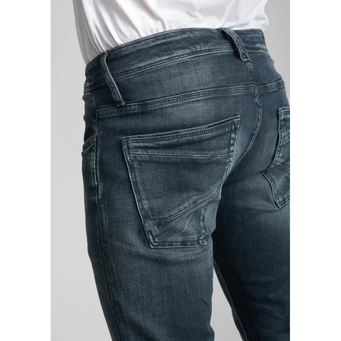 Jeans ajusté stretch 700/11, longueur 34 bleu en coton Noel