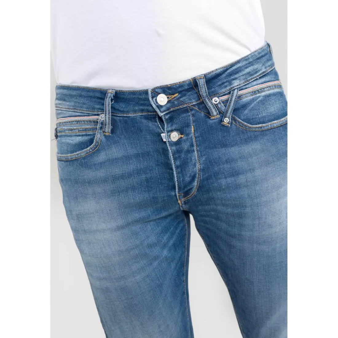 Jeans ajusté stretch 700/11, longueur 34 bleu Yuri en coton