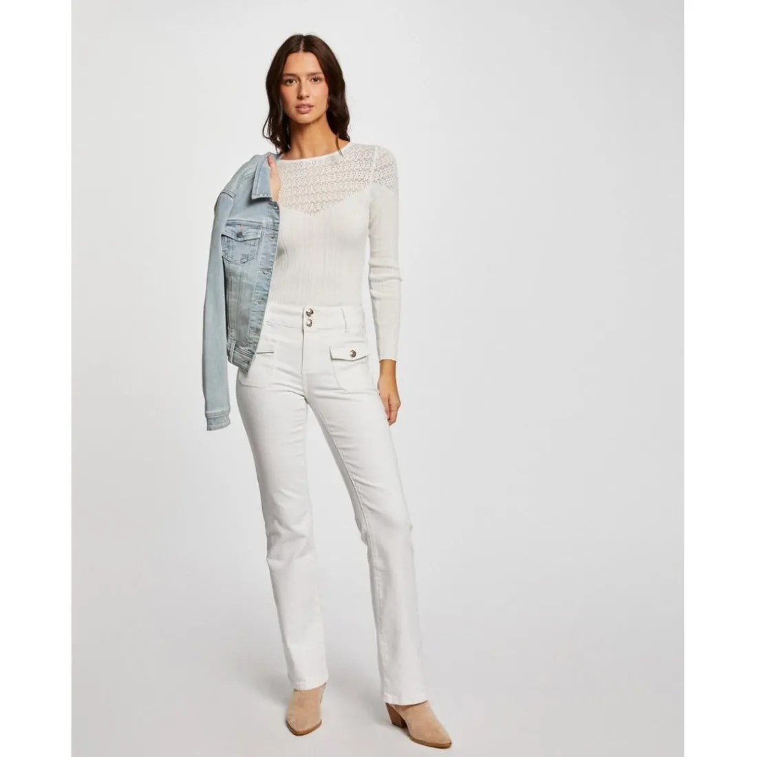 Jeans bootcut poches à rabat blanc en coton