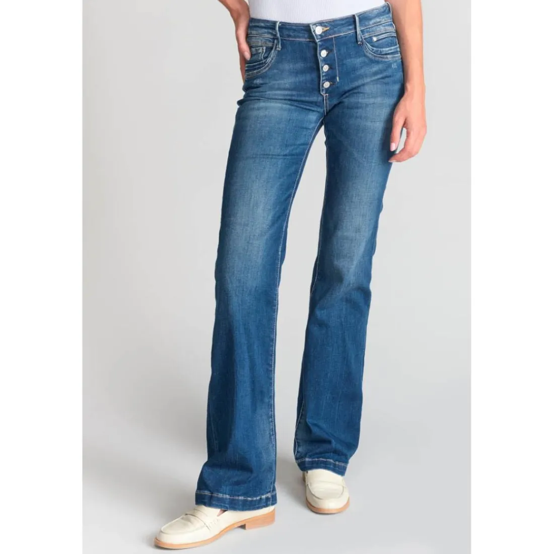 Jeans flare, très évasé , longueur 34 bleu