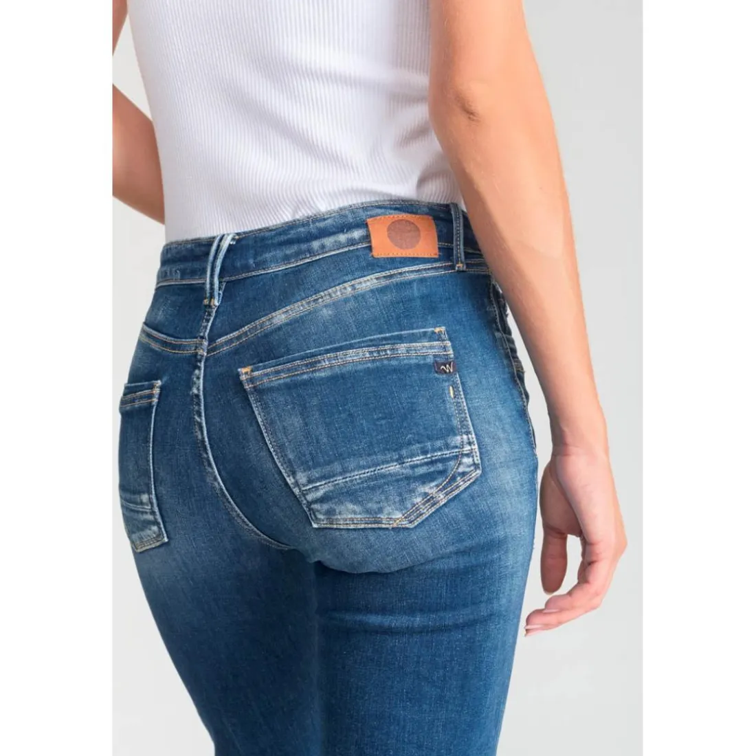Jeans flare, très évasé , longueur 34 bleu