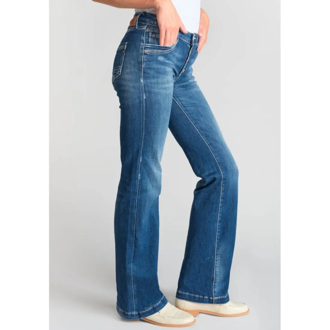Jeans flare, très évasé , longueur 34 bleu