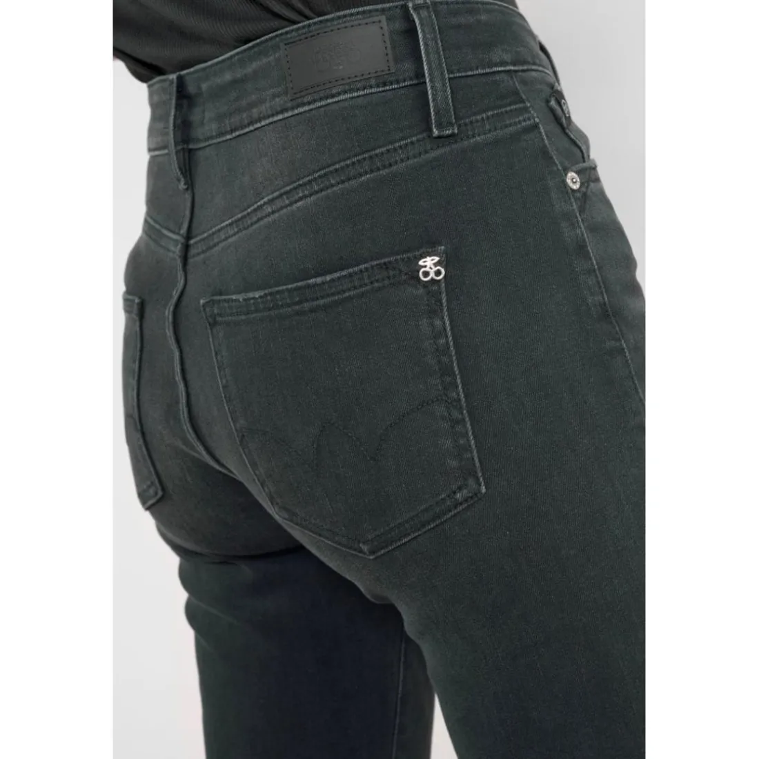 Jeans mom 400/17, 7/8ème noir Yael en coton