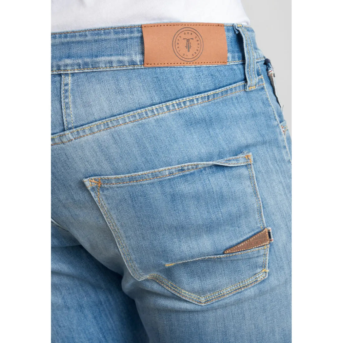 Jeans regular, droit 700/22, longueur 34 bleu en coton Cody