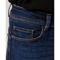 Jeans slim taille standard à poches