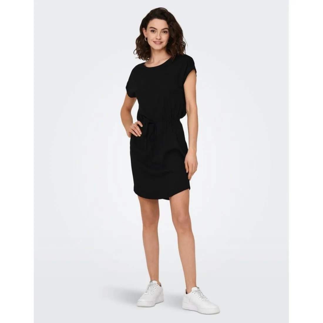ONLMAY - Robe courte col rond et manches courtes noir en coton