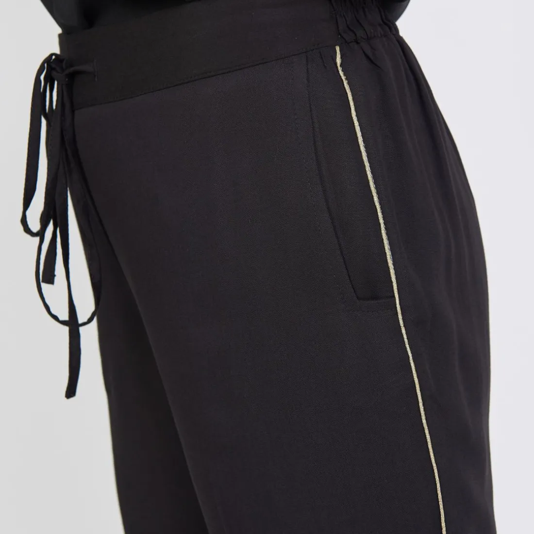 Pantalon à bandes dorées Céline en viscose noir