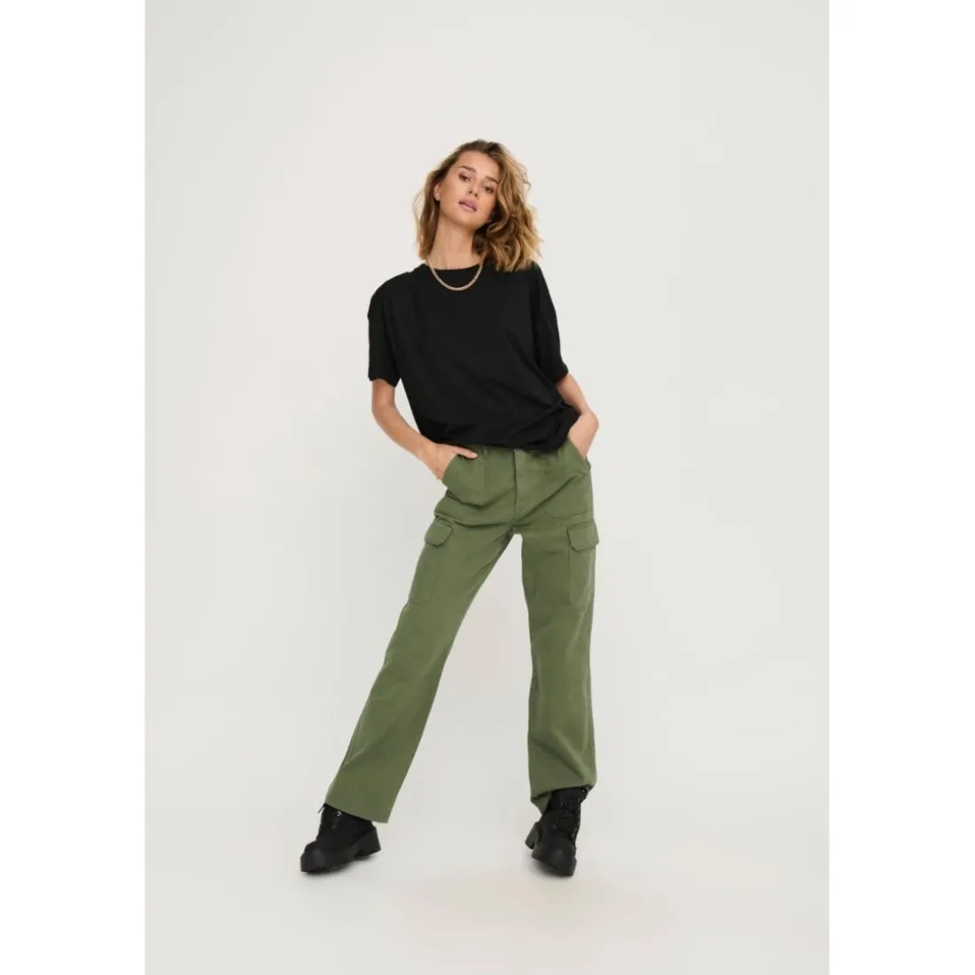 Pantalon cargo taille haute vert en coton Alia