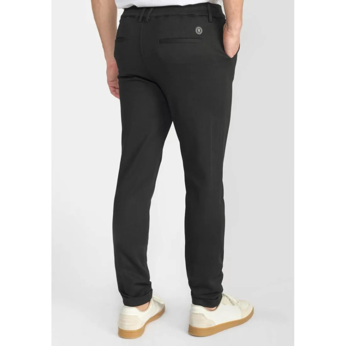 Pantalon carotte DEDAL noir Eloy en viscose