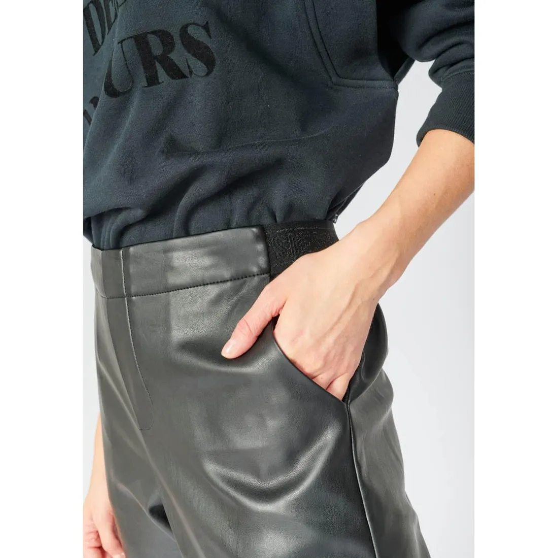 Pantalon carotte MINETA noir