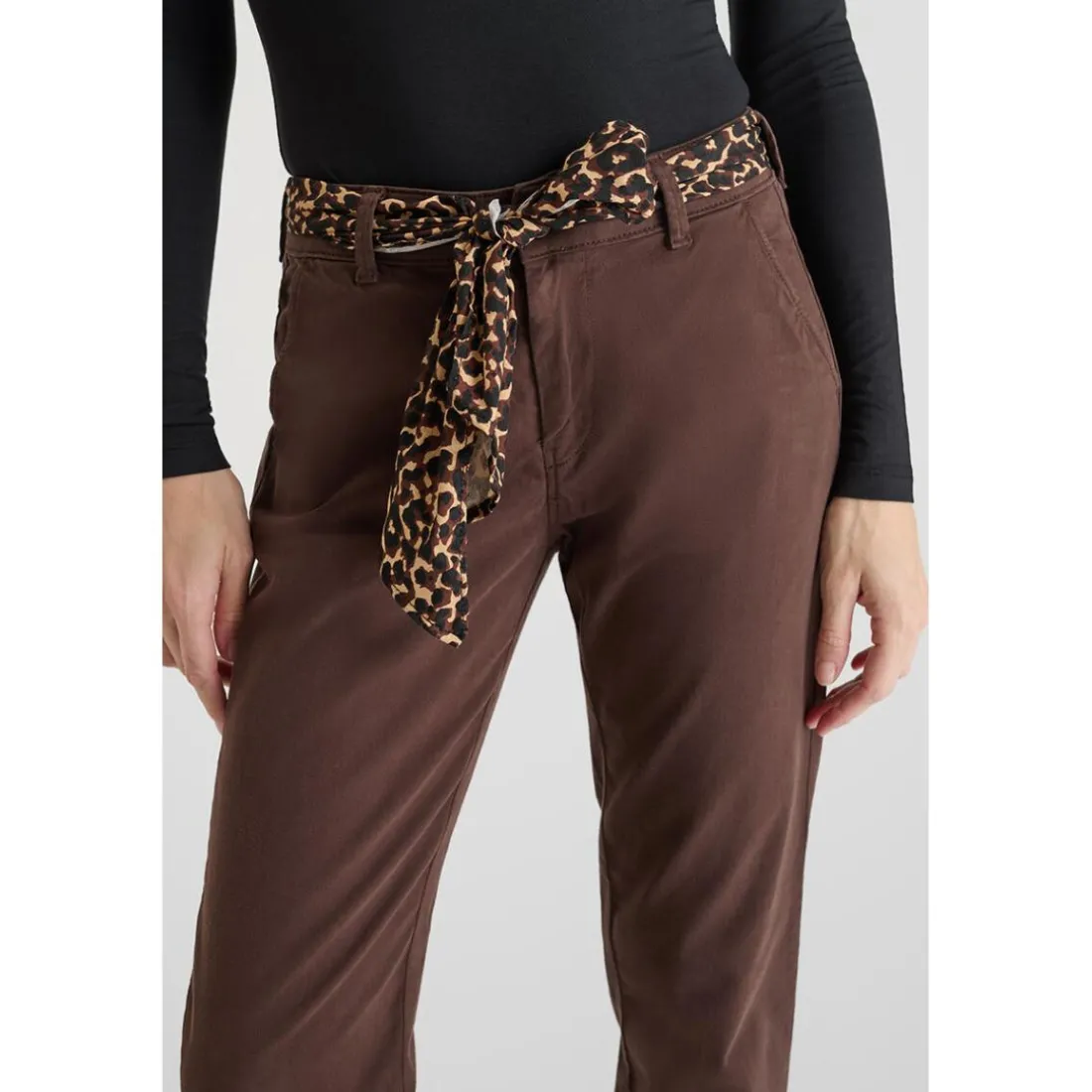 Pantalon droite KRISTIN marron en coton Ida
