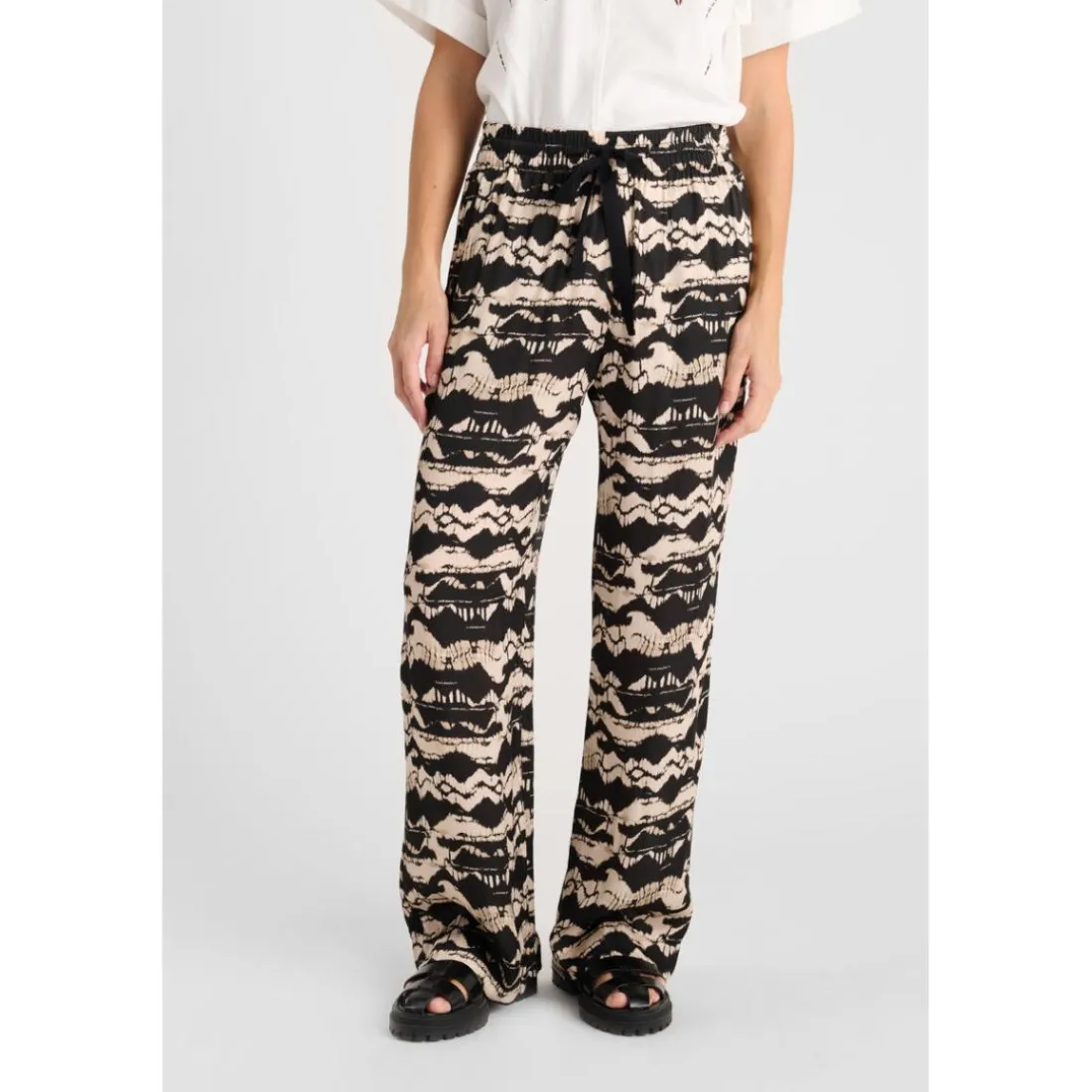 Pantalon droite LOMY noir Mina