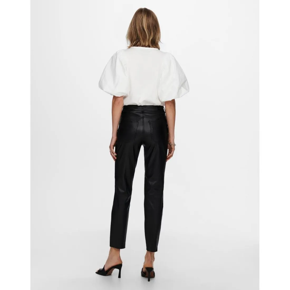 Pantalon en simili-cuir noir Gia