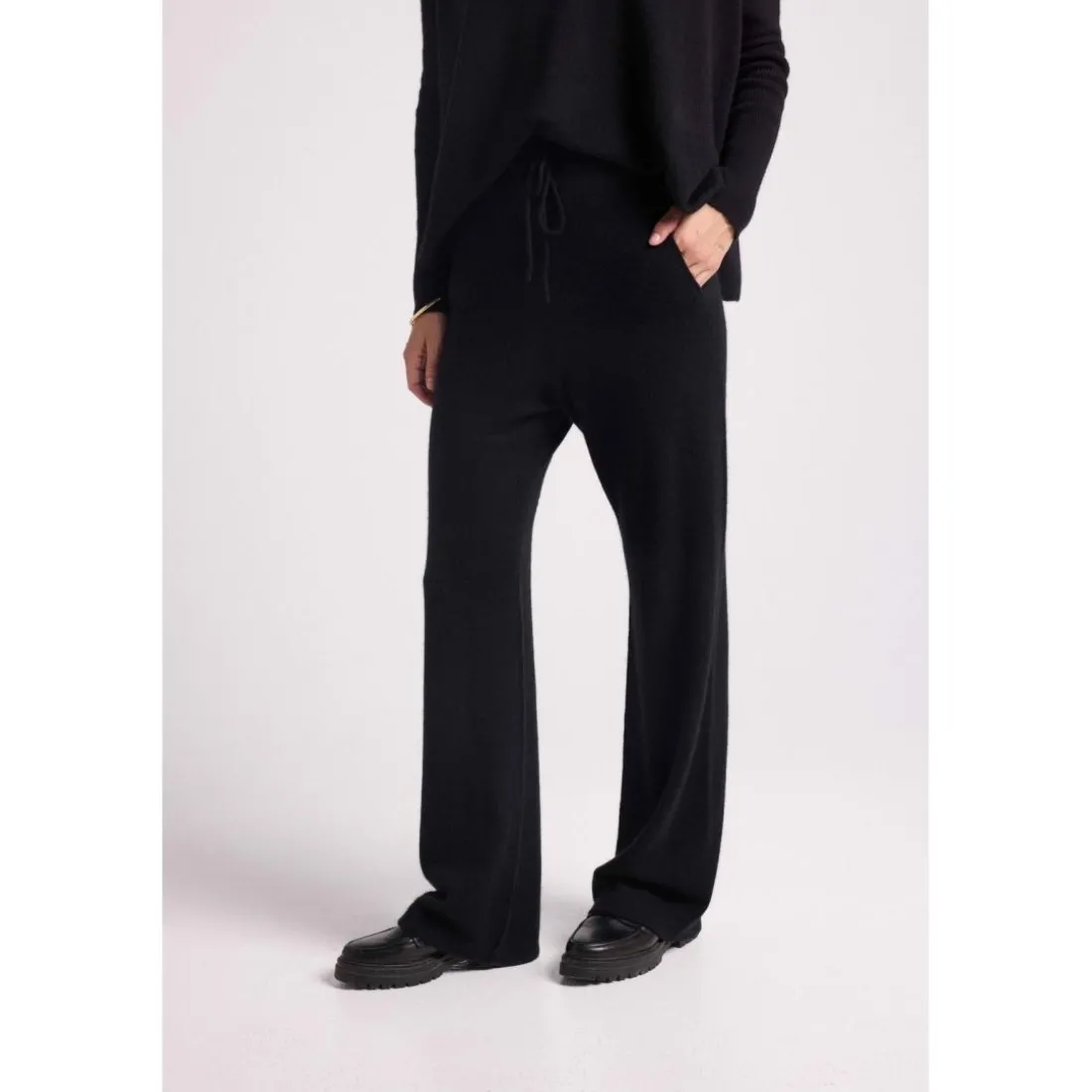 pantalon femme ZUMBA en cachemire noir