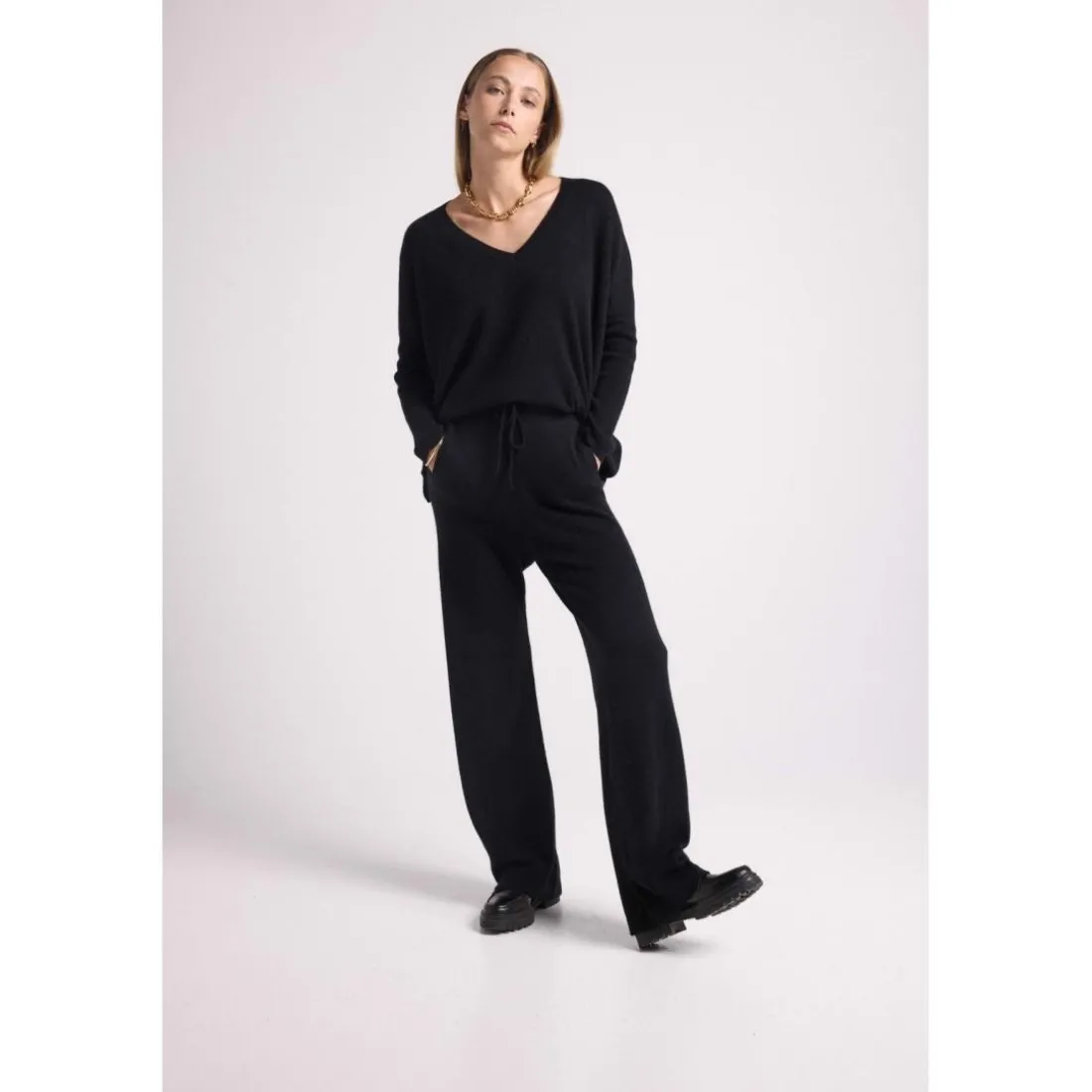 pantalon femme ZUMBA en cachemire noir