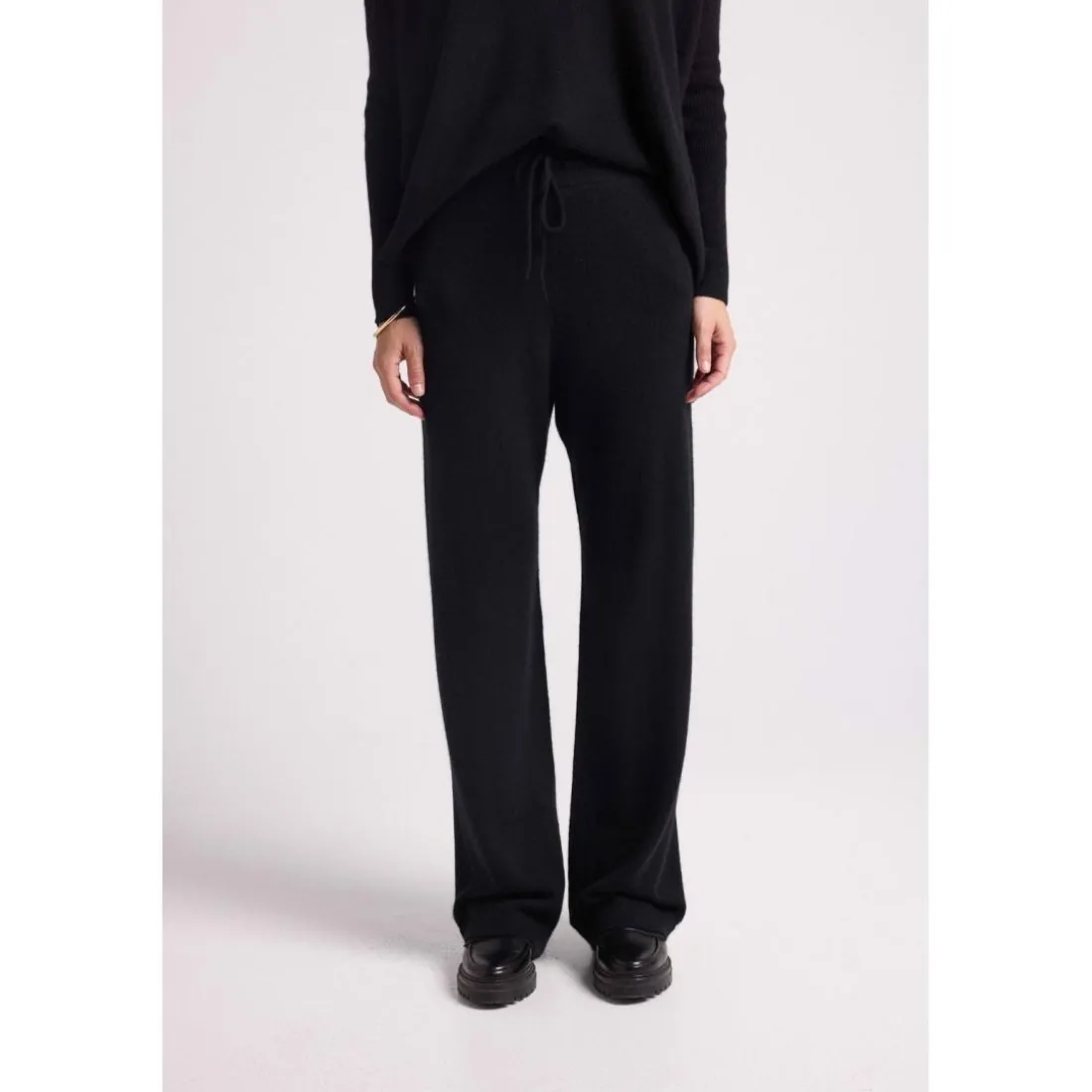 pantalon femme ZUMBA en cachemire noir