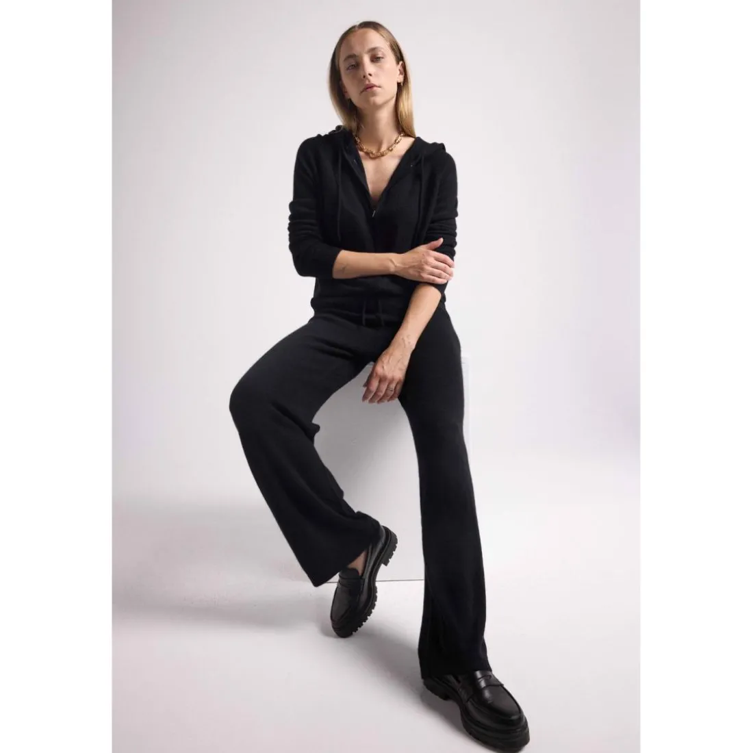 pantalon femme ZUMBA en cachemire noir