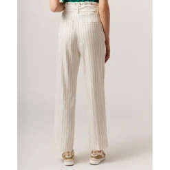 Pantalon large rayé avec ceinture écru en viscose