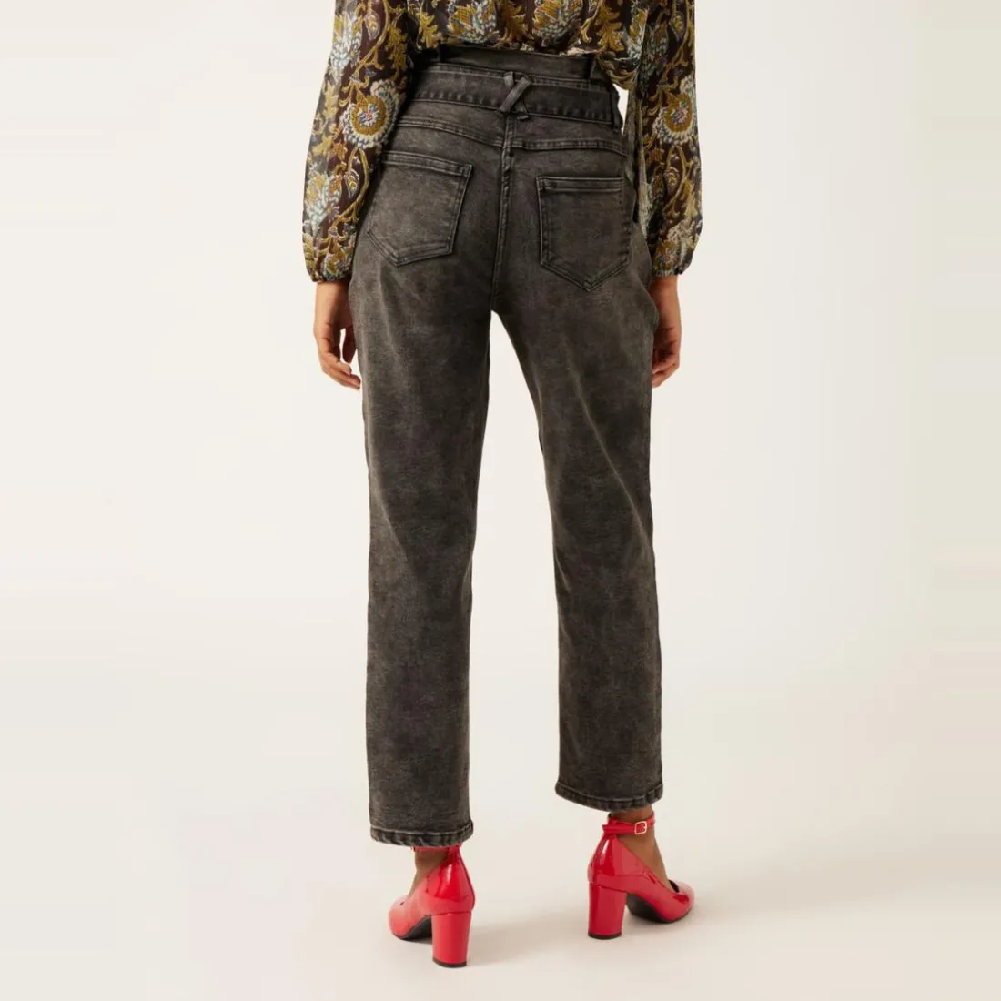 Pantalon paper bag en denim gris