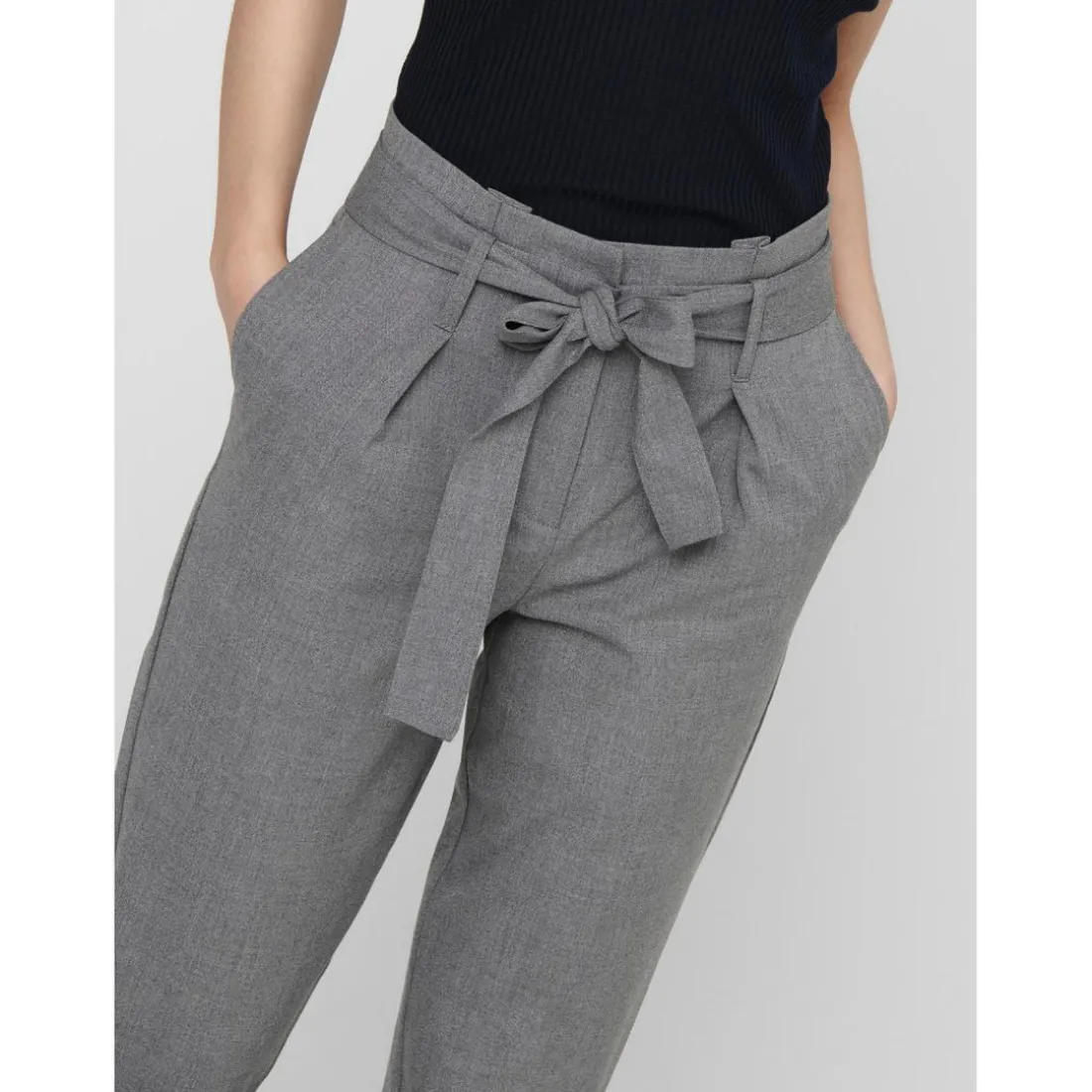Pantalon paperbag Longueur cheville gris