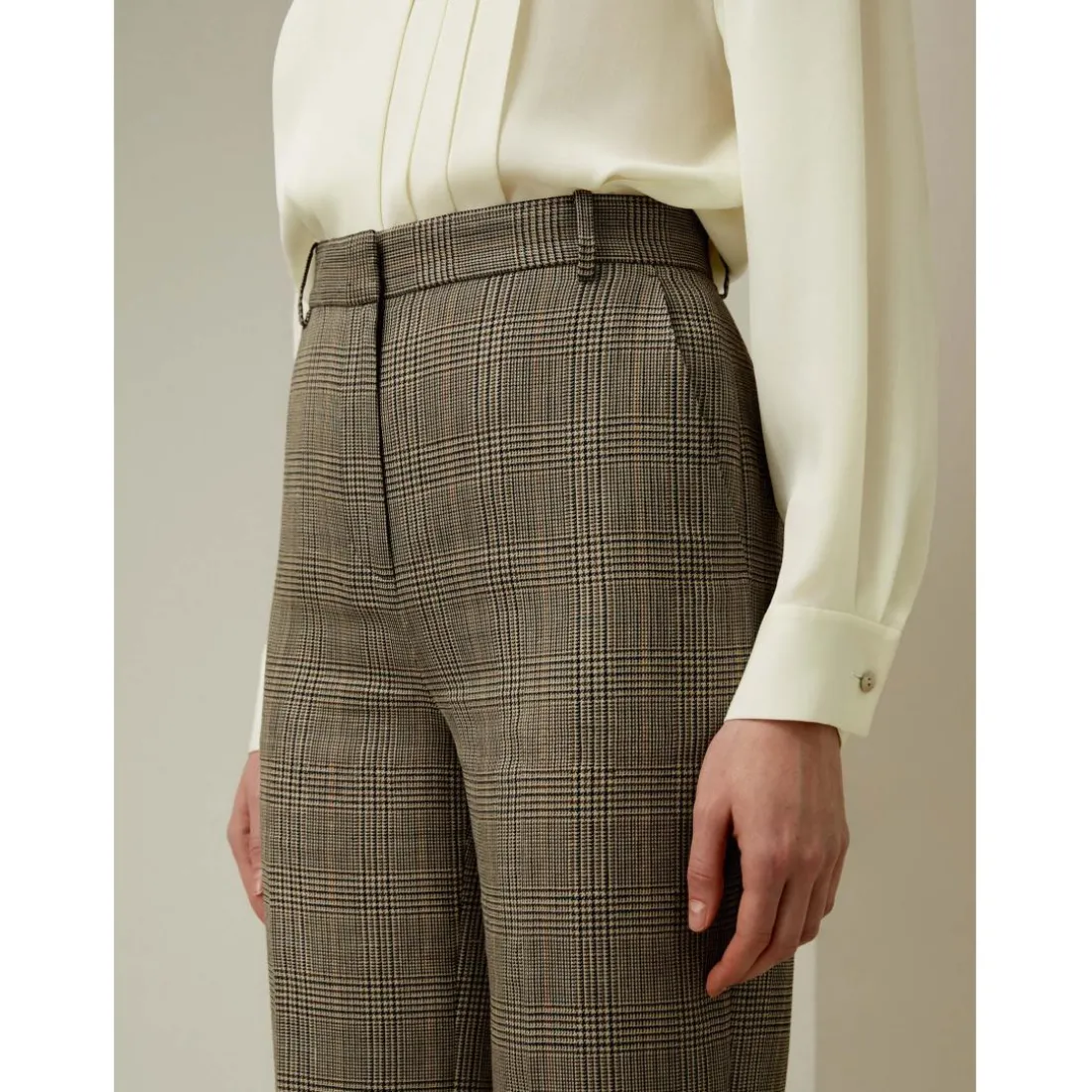 Pantalon Sprezzatura Urbane brun cendré en soie