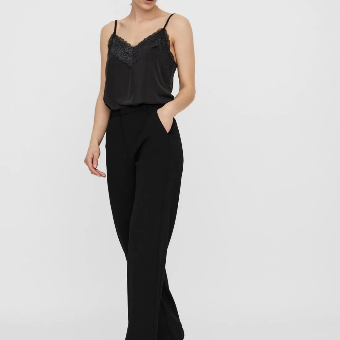 Pantalon Straight Fit Taille moyenne Pleine longueur noir Zadie
