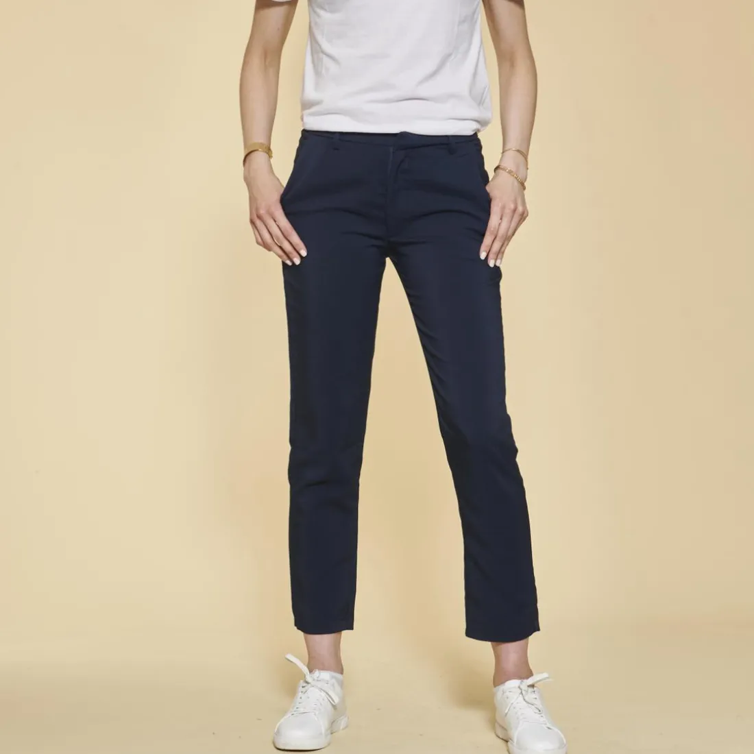 Pantalon uni poches et pinces femme - Bleu Marine