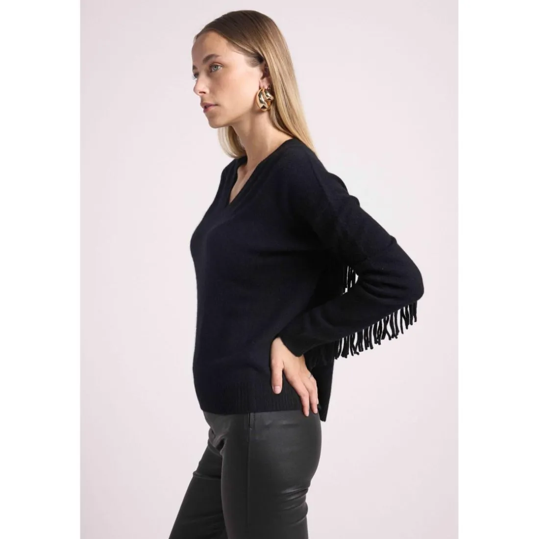 Pull ample col V franges JULIA en cachemire noir