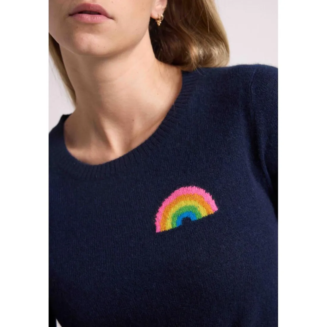 Pull col rond arc en ciel EMMA en cachemire bleu marine